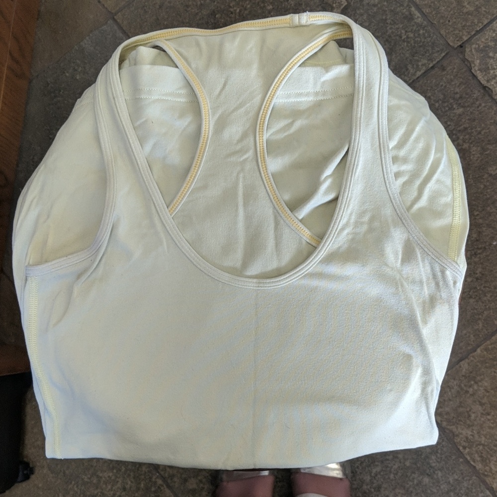 Lululemon workout top